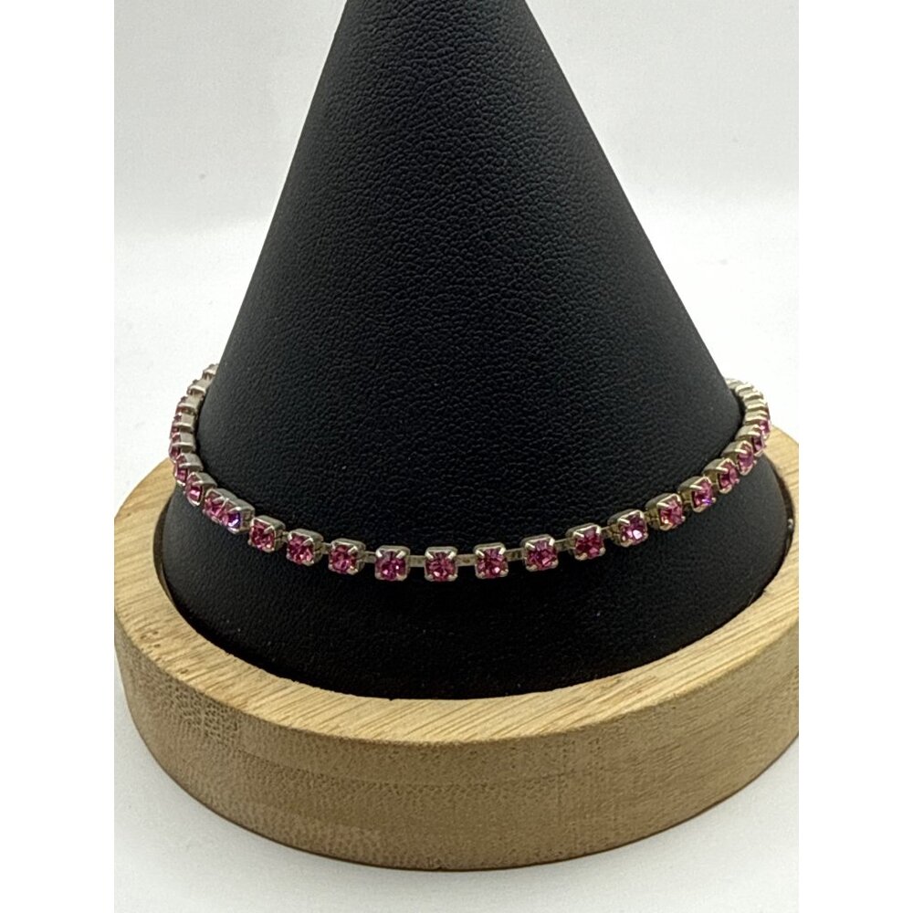 Uniform Faceted Prong Set Pink Crystal Tennis Bracelet Size 8.5